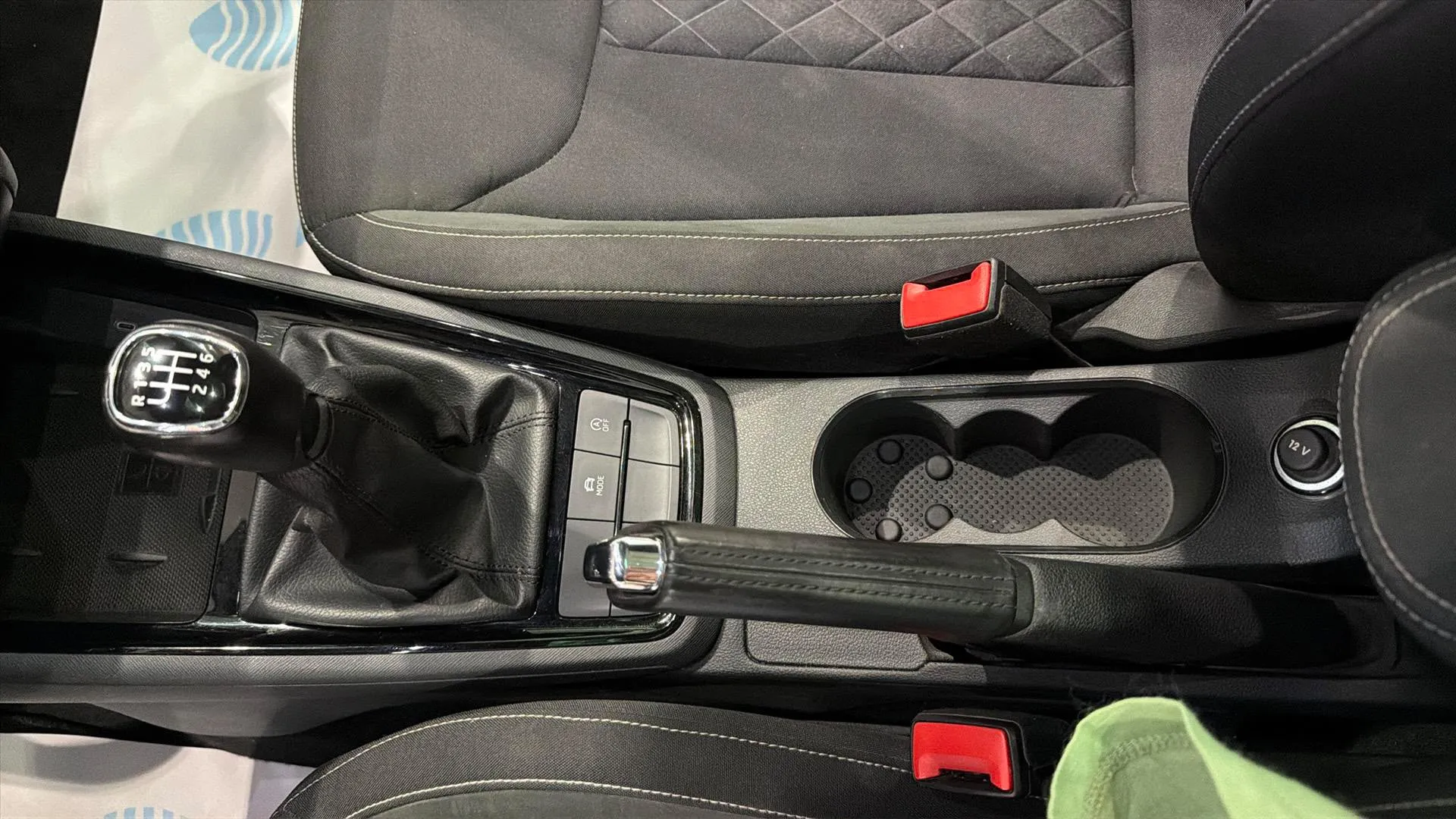 Škoda Kamiq 1.0 TSI Style - foto 26