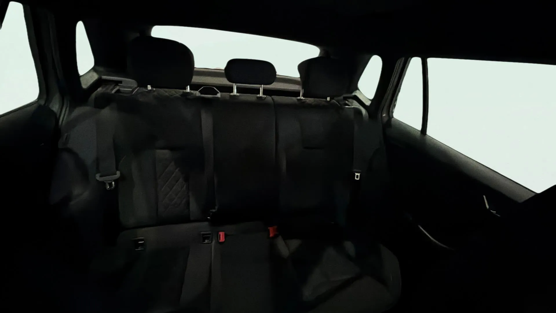 Škoda Kamiq 1.0 TSI Style - foto 18