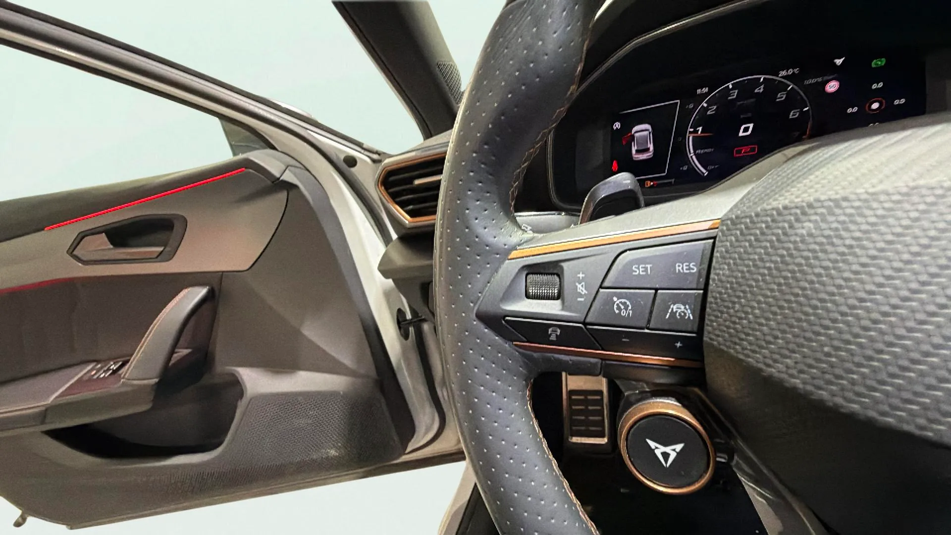 Cupra Formentor 2.0 TSI VZ 4Drive DSG - foto 17