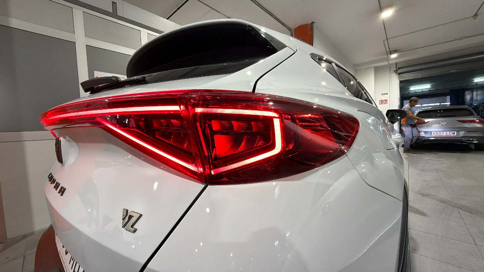Cupra Formentor 2.0 TSI VZ 4Drive DSG - foto 38