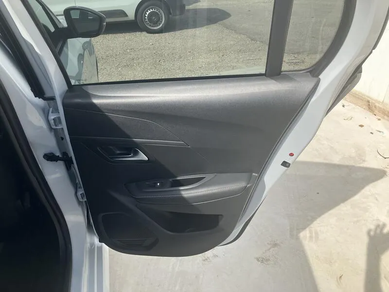 Peugeot 208 Allure 1.2 PureTech - foto 16
