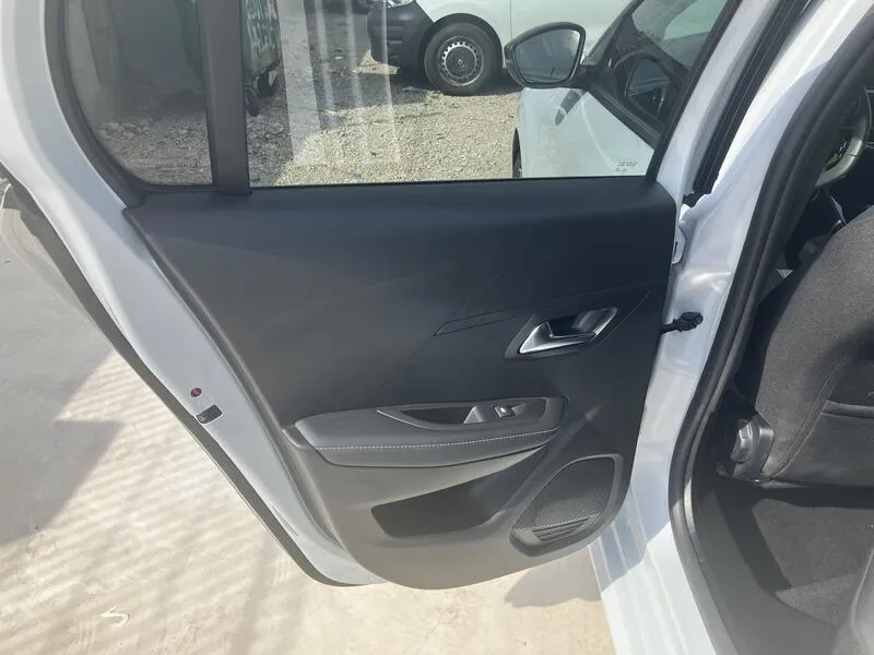 Peugeot 208 Allure 1.2 PureTech - foto 19