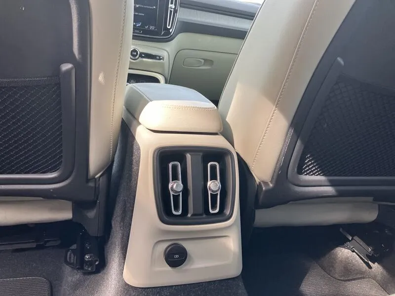 Volvo XC40 1.5 T5 Twin Inscription - foto 31