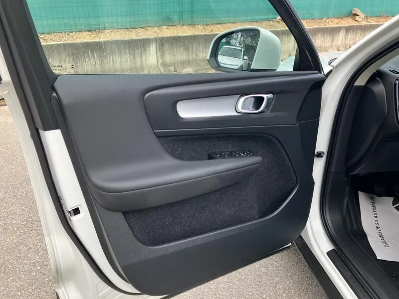 Volvo XC40 1.5 T3 Business Plus - foto 11