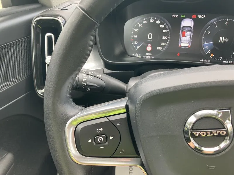 Volvo XC40 1.5 T3 Business Plus - foto 17