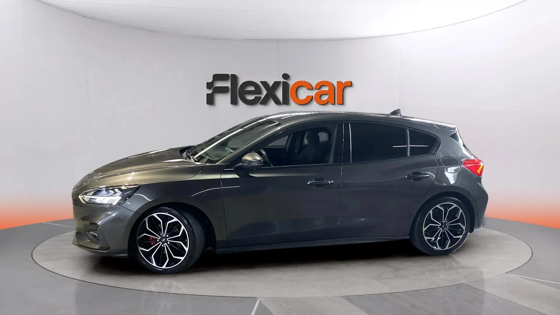 Ford Focus 1.0 EcoBoost ST-Line - foto 3