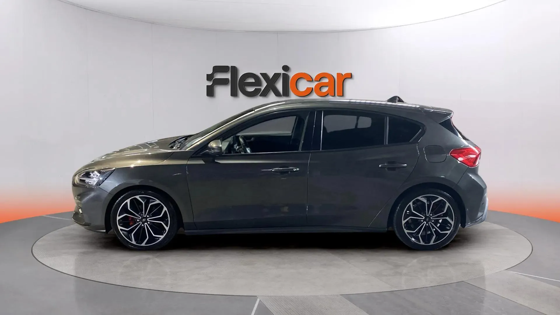 Ford Focus 1.0 EcoBoost ST-Line - foto 4