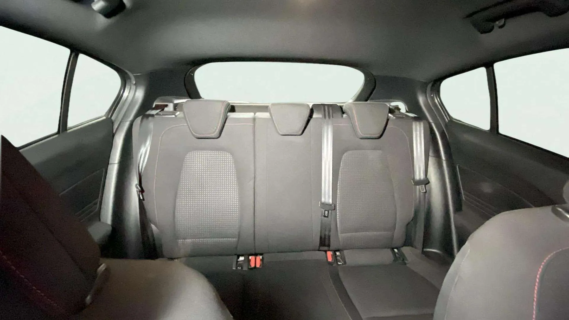 Ford Focus 1.0 EcoBoost ST-Line - foto 19