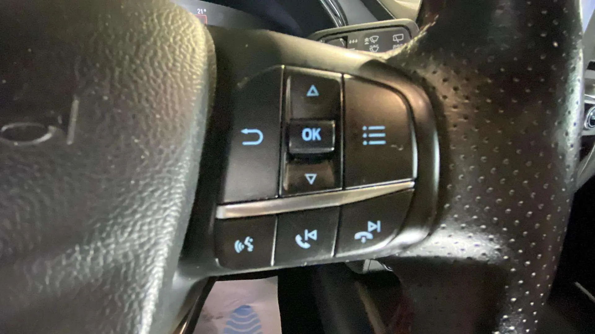 Ford Focus 1.0 EcoBoost ST-Line - foto 26