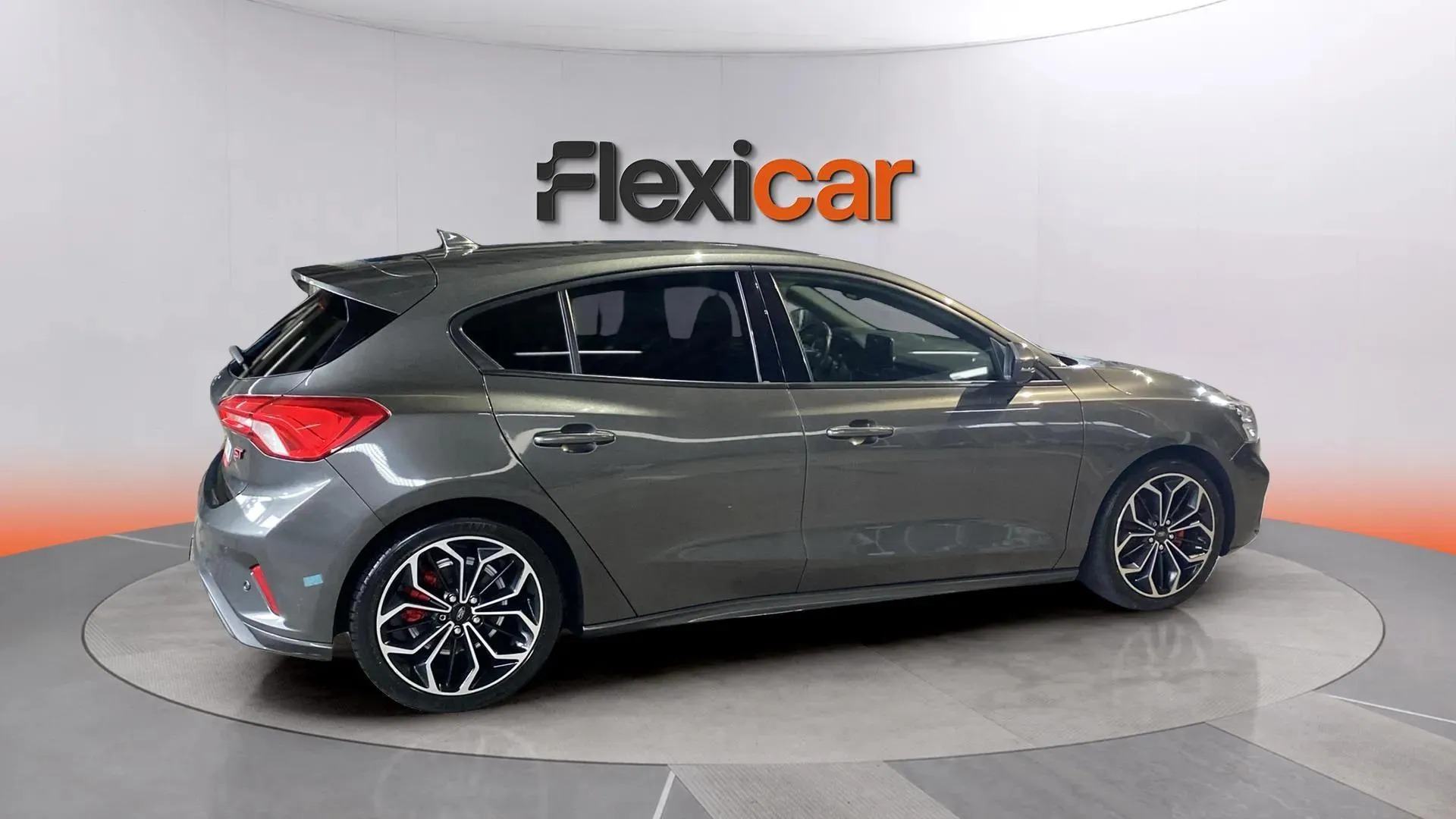 Ford Focus 1.0 EcoBoost ST-Line - foto 7