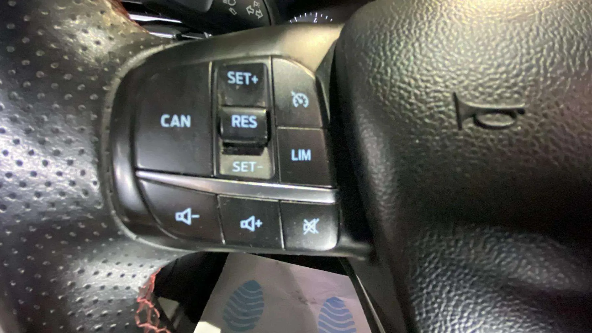 Ford Focus 1.0 EcoBoost ST-Line - foto 25