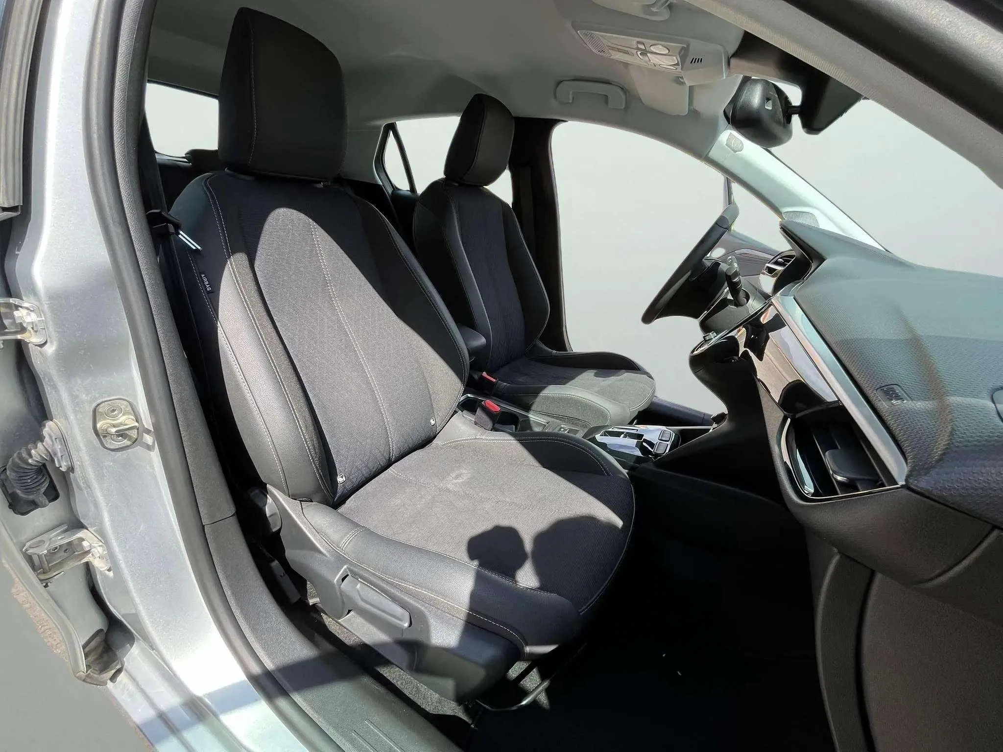 Opel Corsa 1.2T XHL Elegance - foto 20