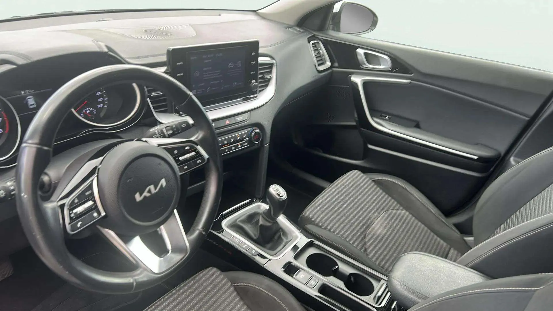 Kia Ceed 1.0 T-GDi Drive - foto 24