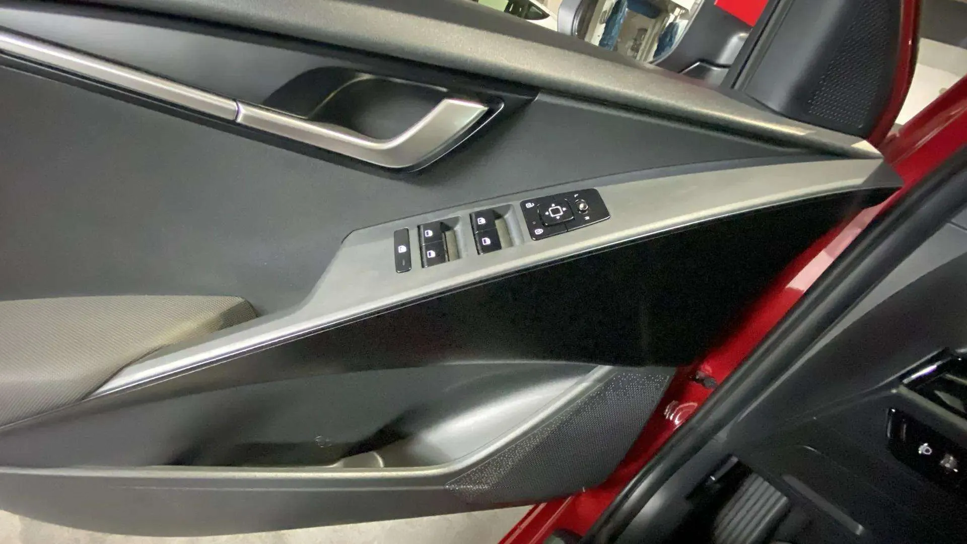Kia Niro 1.6 GDi HEV Concept - foto 24
