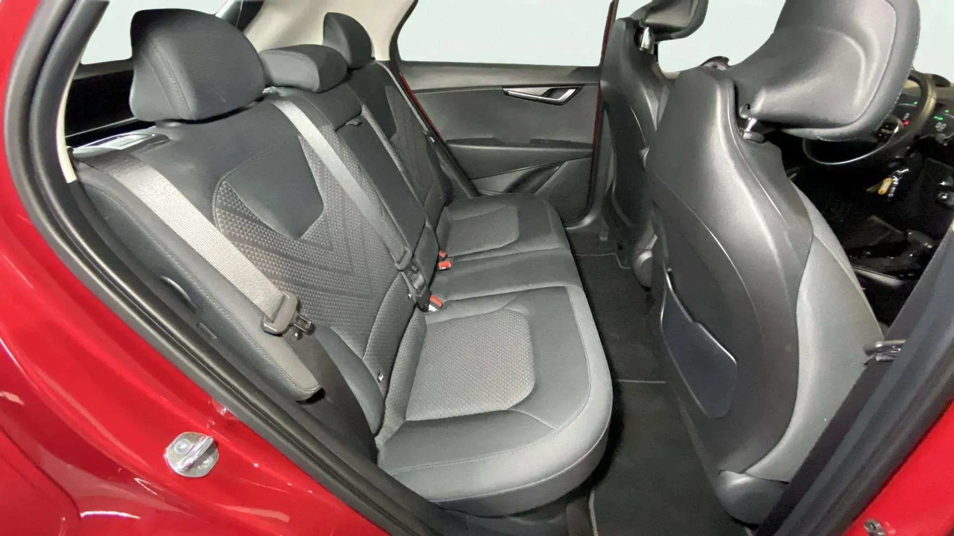 Kia Niro 1.6 GDi HEV Concept - foto 19