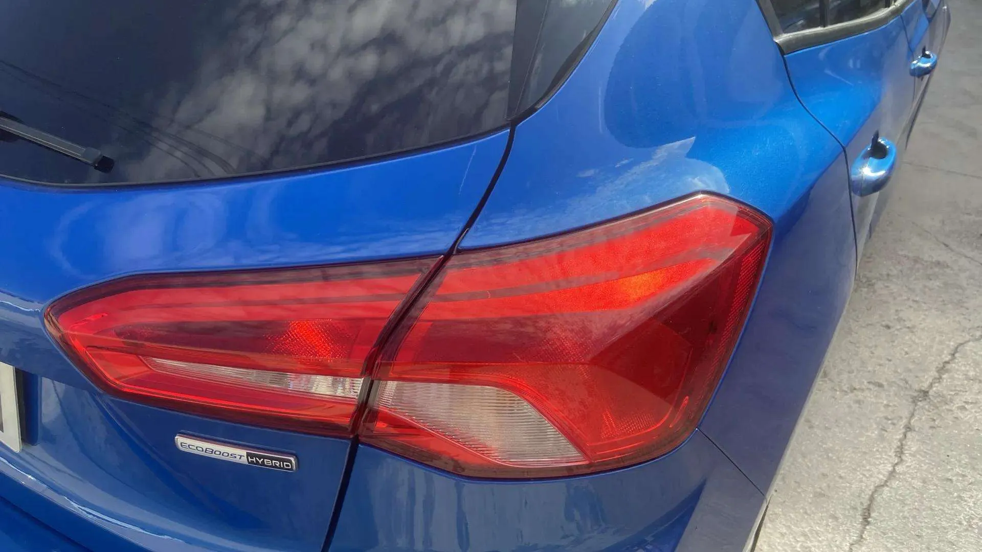 Ford Focus 1.0 EcoBoost MHEV ST-Line - foto 12