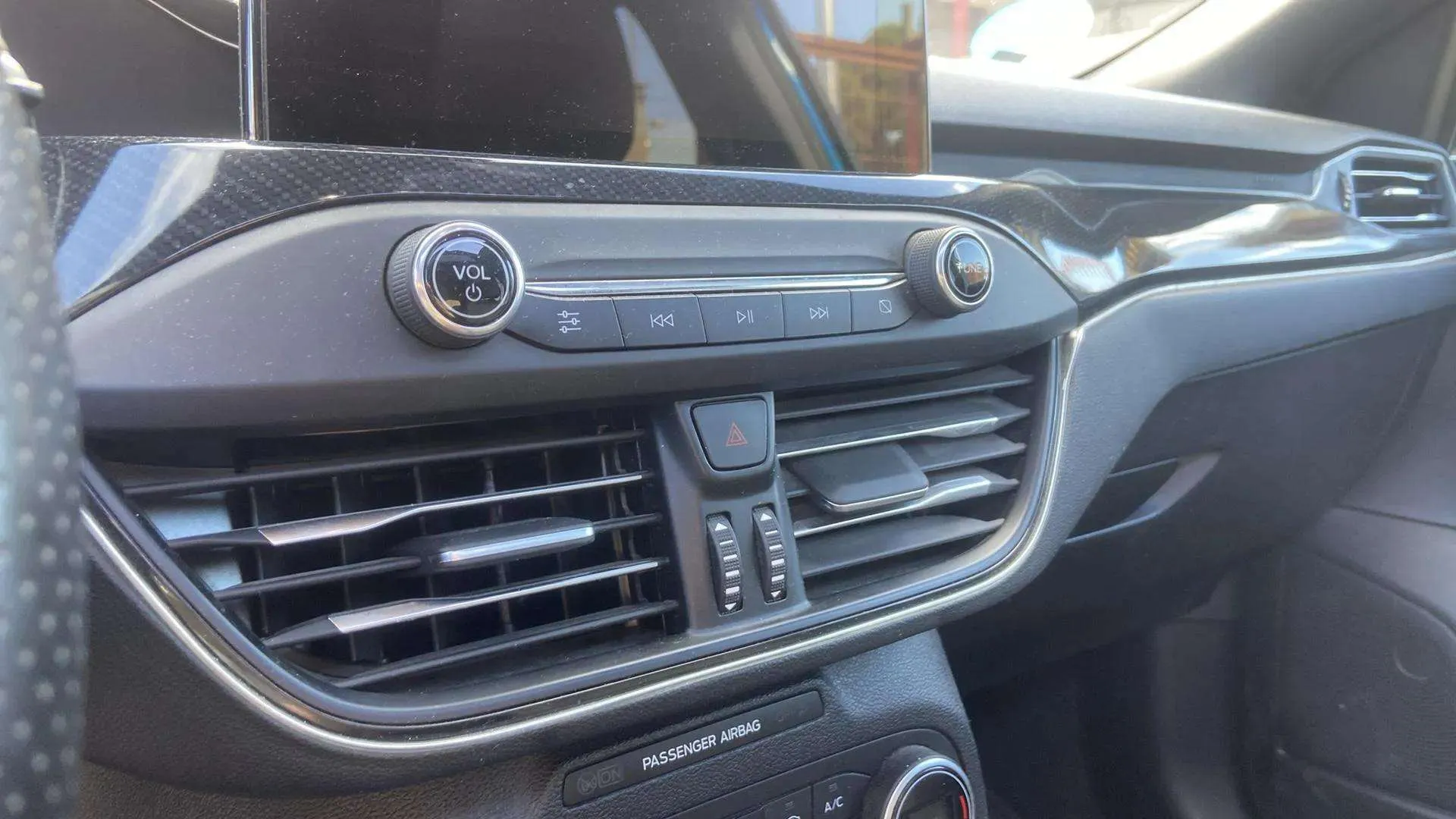 Ford Focus 1.0 EcoBoost MHEV ST-Line - foto 19