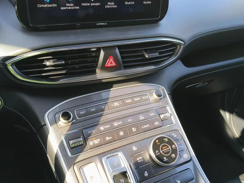 Hyundai Santa Fe 1.6 T-GDi PHEV Tecno 4x4 - foto 12
