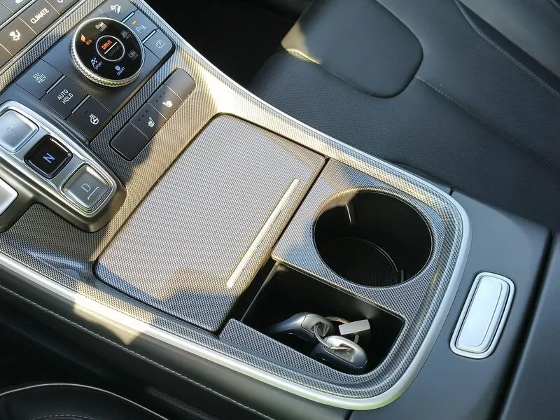 Hyundai Santa Fe 1.6 T-GDi PHEV Tecno 4x4 - foto 13
