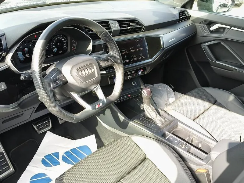 Audi Q3 Sportback Black line 35 TDI quattro S tronic - foto 10