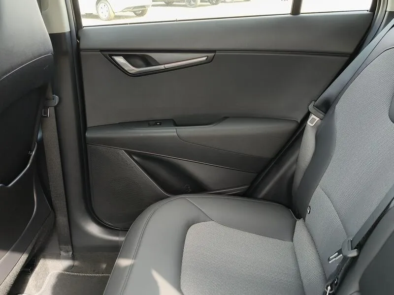 Kia Niro 1.6 GDi HEV Drive - foto 32