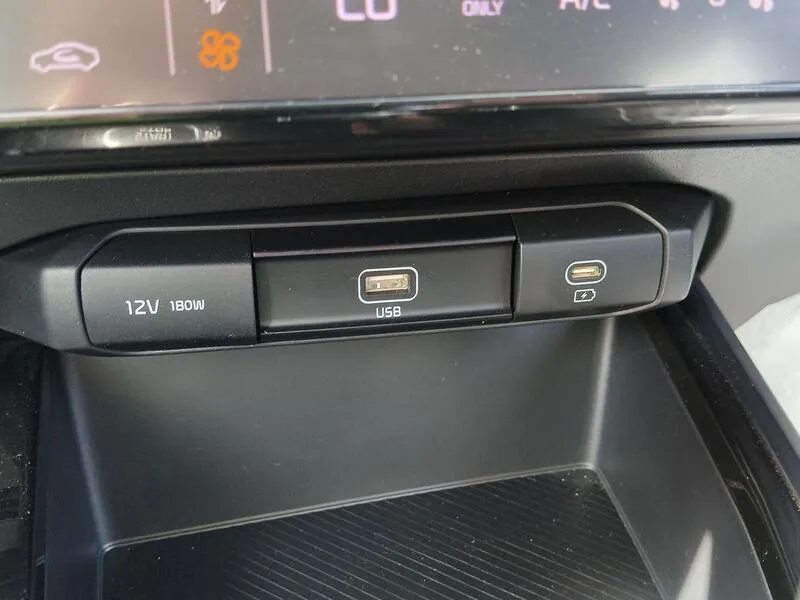 Kia Niro 1.6 GDi HEV Drive - foto 14