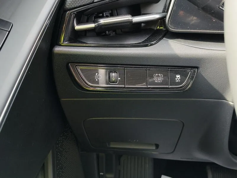 Kia Niro 1.6 GDi HEV Drive - foto 27