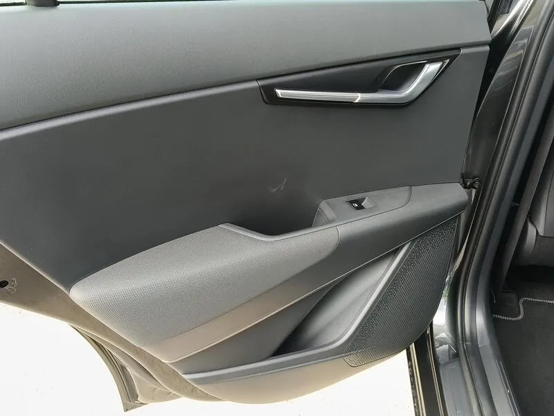 Kia Niro 1.6 GDi HEV Drive - foto 35