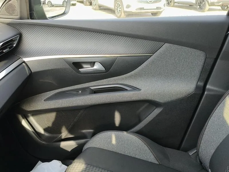 Peugeot 3008 Active Pack 1.5 HDi - foto 21