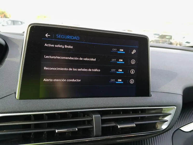 Peugeot 3008 Active Pack 1.5 HDi - foto 19