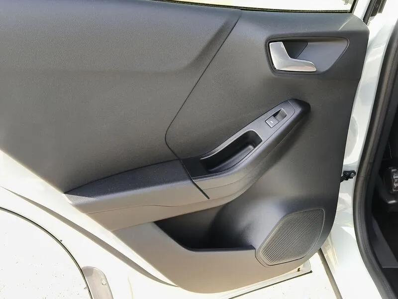 Ford Puma Hybrid Titanium Design 1.0 EcoBoost - foto 34