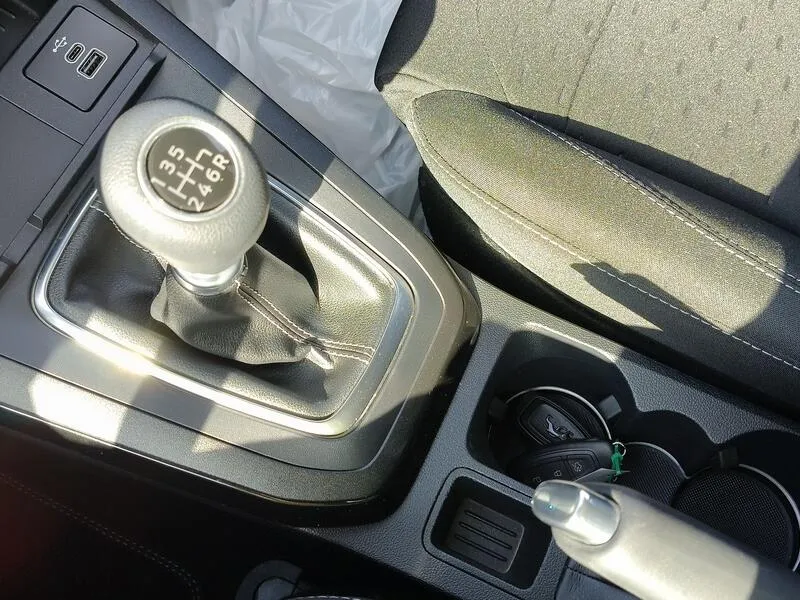 Ford Puma Hybrid Titanium Design 1.0 EcoBoost - foto 13