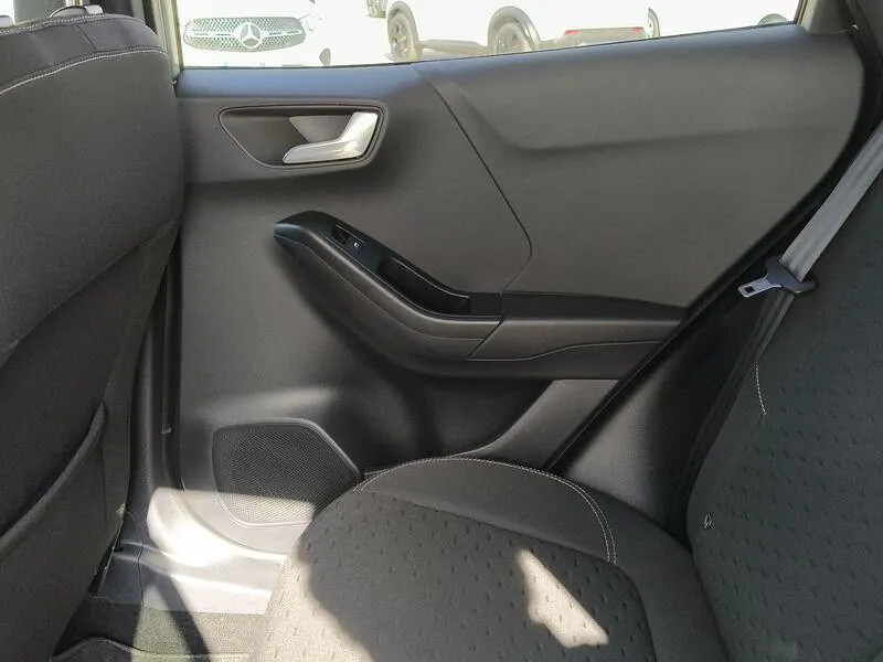 Ford Puma Hybrid Titanium Design 1.0 EcoBoost - foto 31