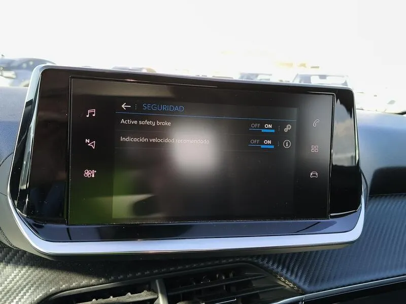 Peugeot 2008 Active PureTech 100 - foto 18