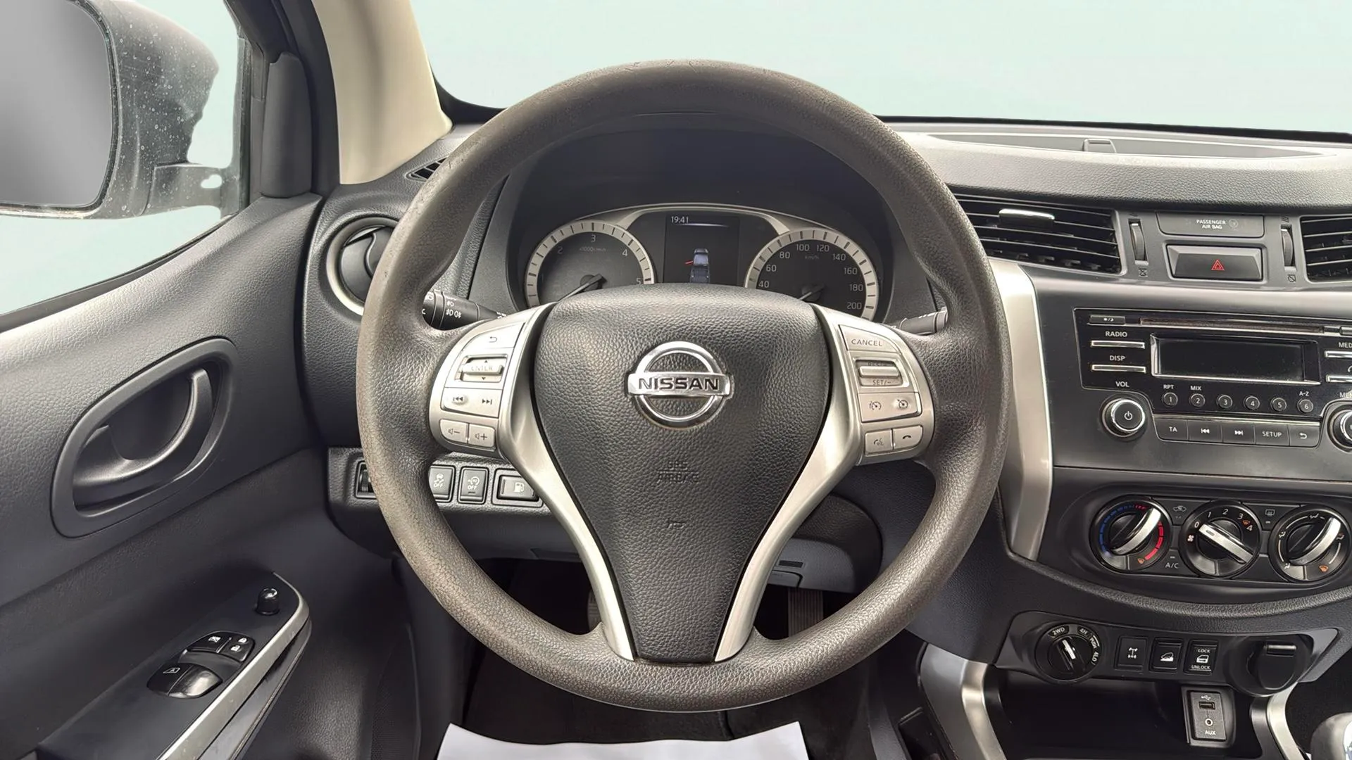 Nissan Navara - foto 13