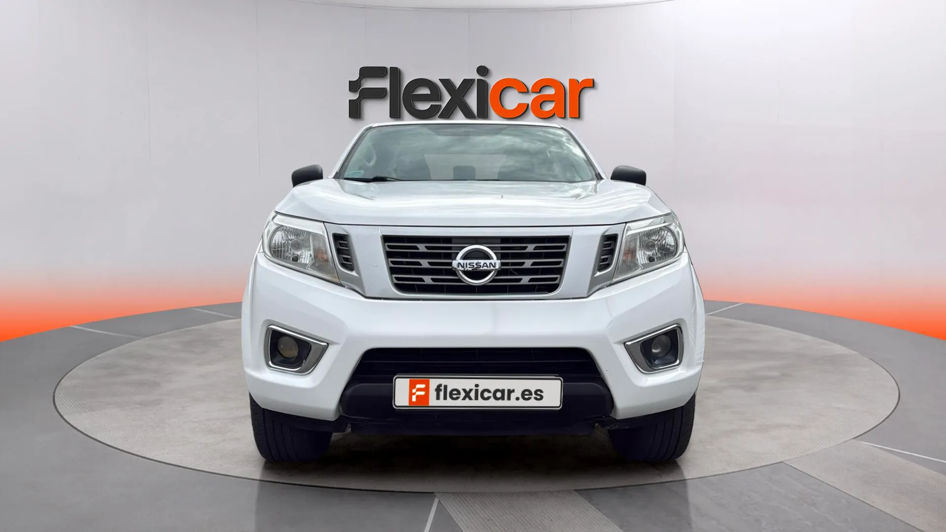 Nissan Navara - foto 2