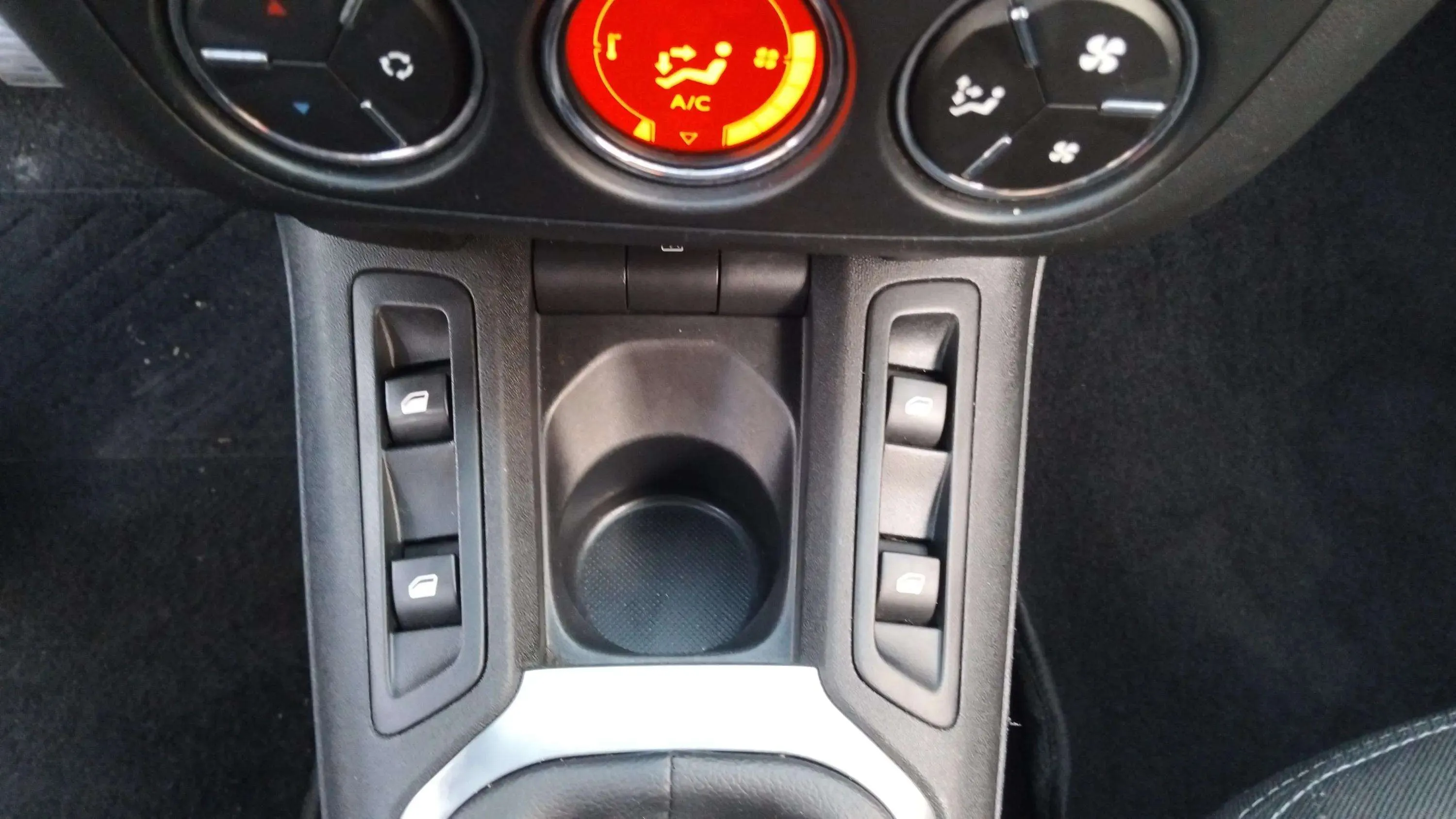 Citroën C-Elysée BlueHDi Shine - foto 15