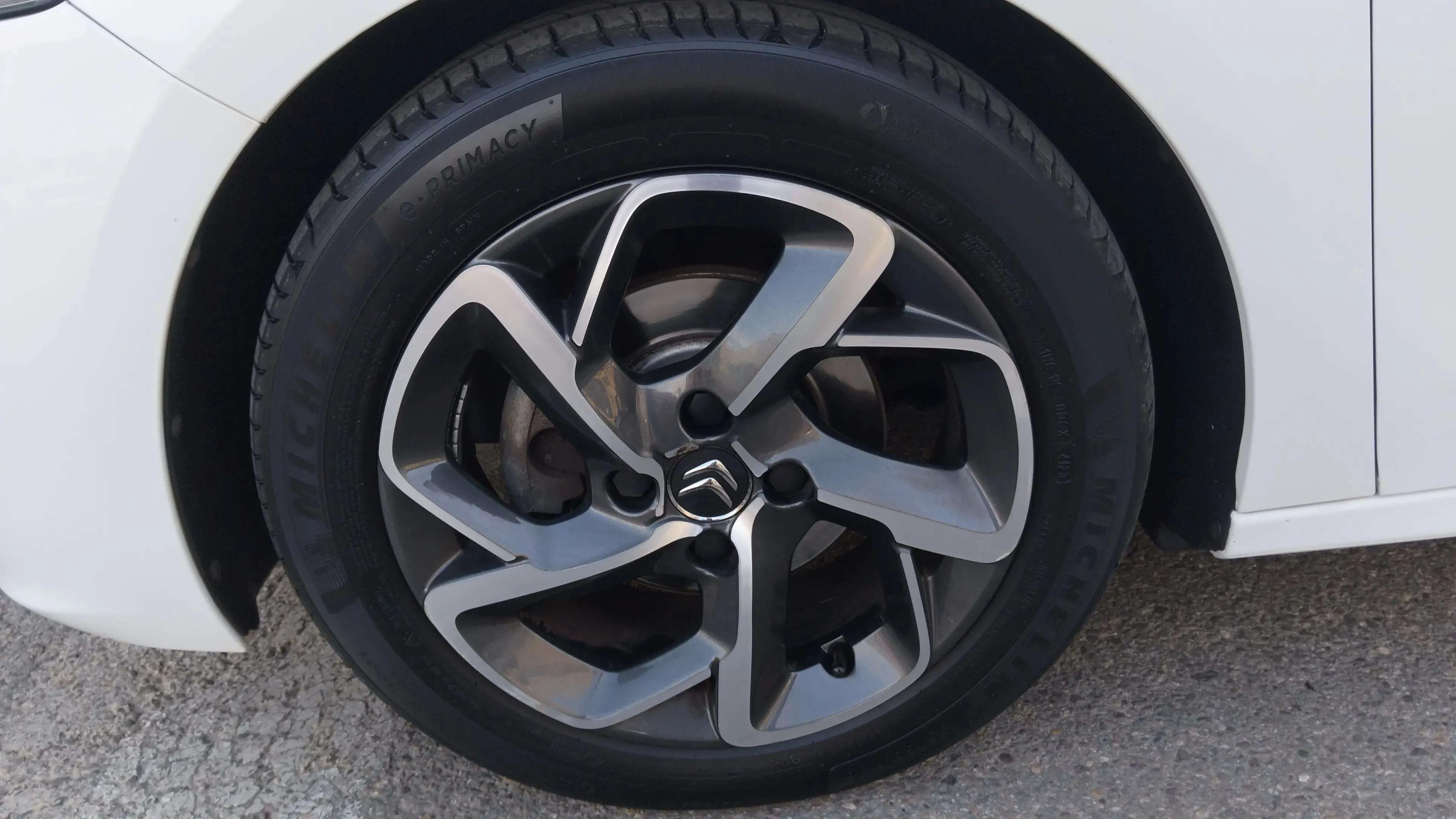 Citroën C-Elysée BlueHDi Shine - foto 19