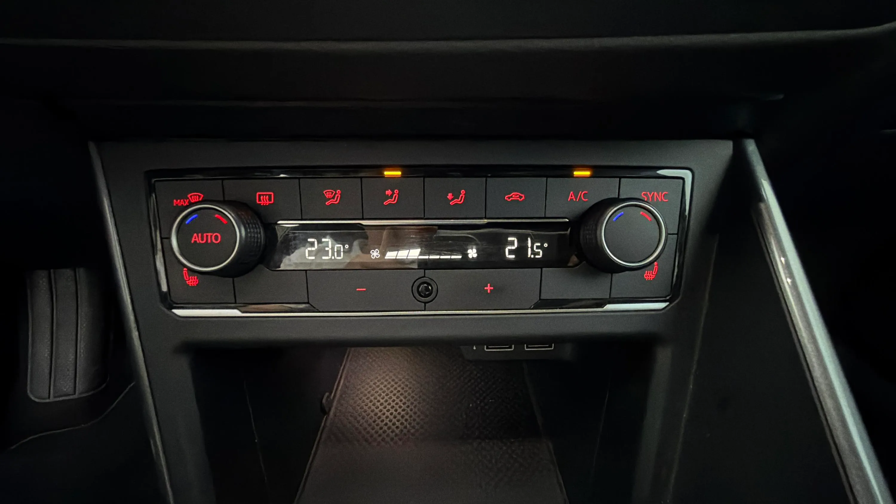 Volkswagen Polo GTI 2.0 TSI DSG - foto 21