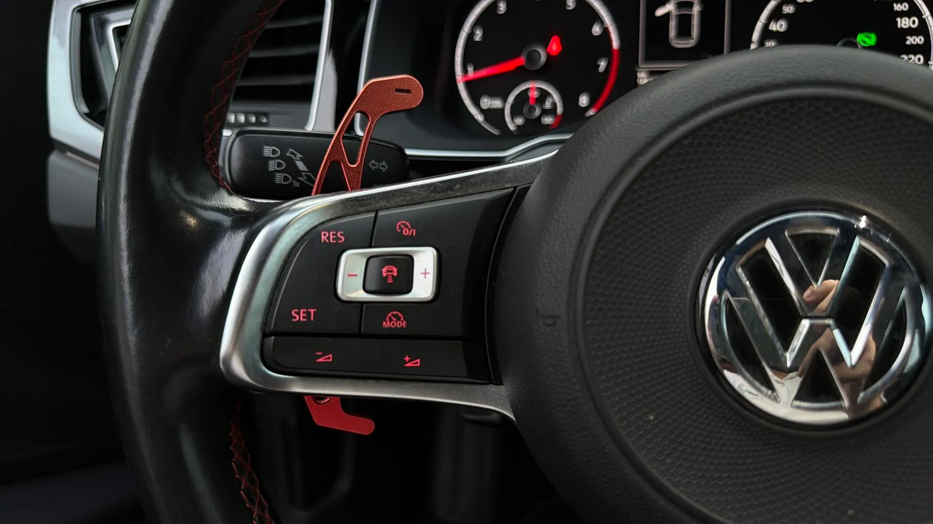 Volkswagen Polo GTI 2.0 TSI DSG - foto 24