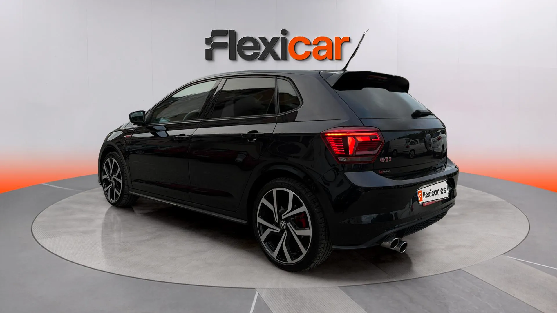 Volkswagen Polo GTI 2.0 TSI DSG - foto 5