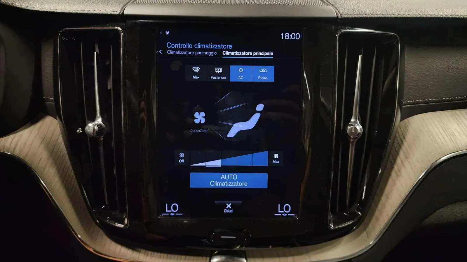 Volvo XC60 2.0 B5 D AWD Inscription - foto 17