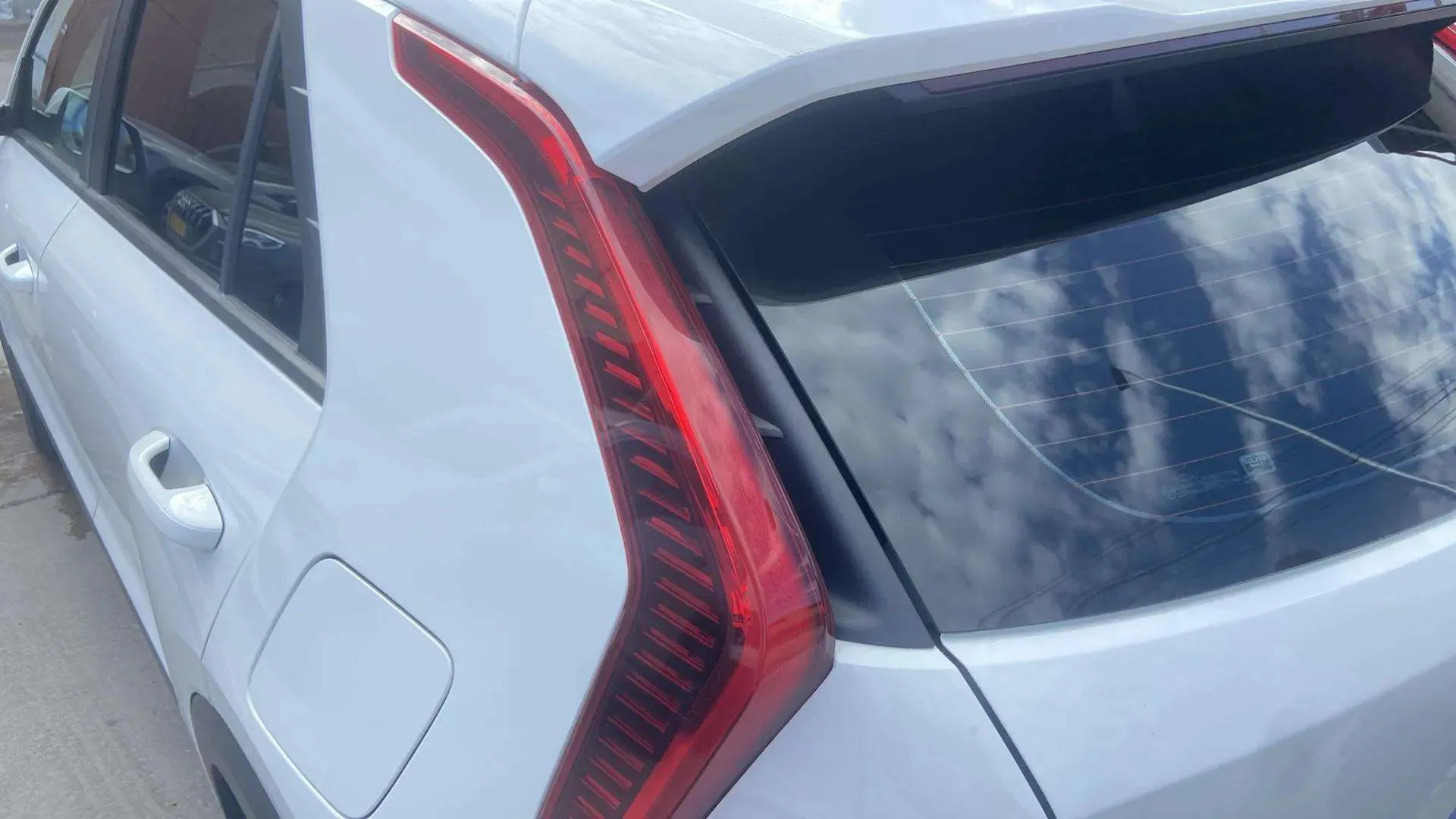 Kia Niro 1.6 GDi HEV Concept - foto 12