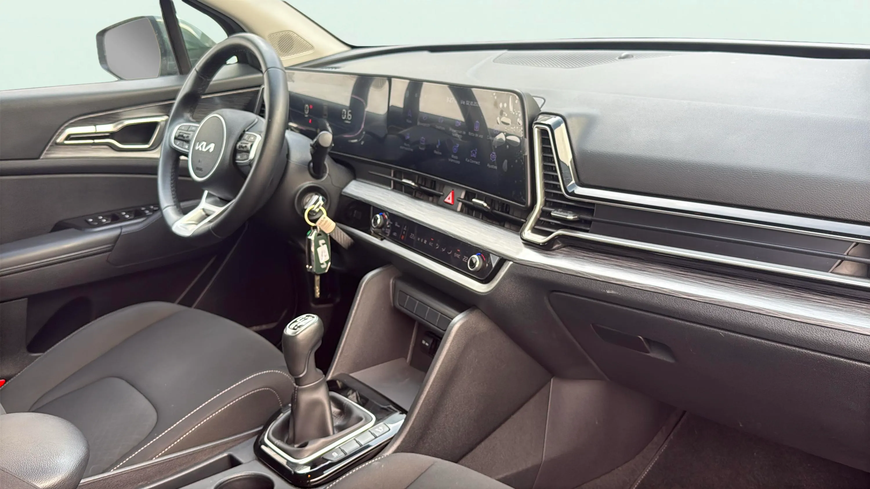 Kia Sportage 1.6 T-GDi Concept 4x2 - foto 14