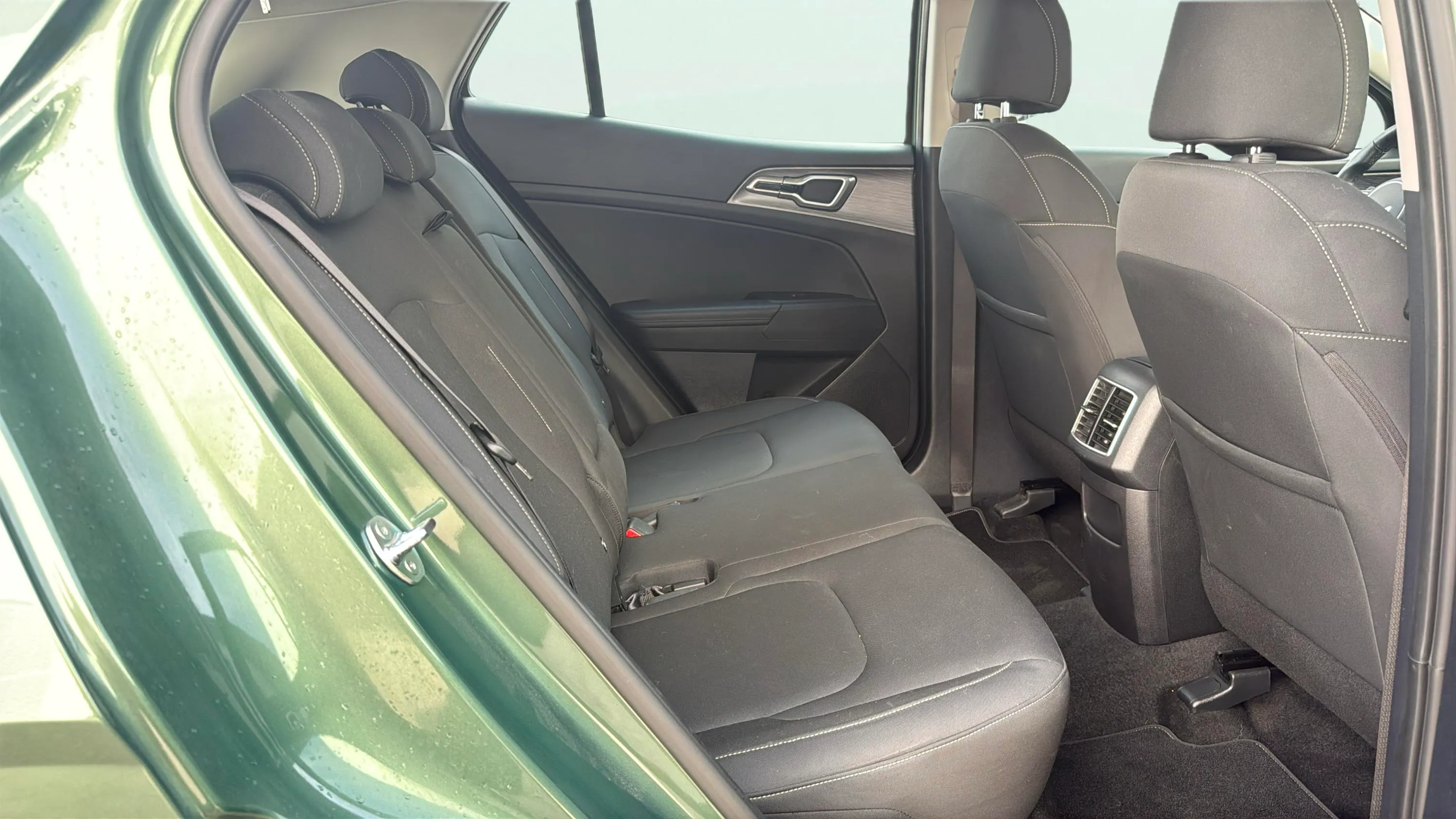 Kia Sportage 1.6 T-GDi Concept 4x2 - foto 18