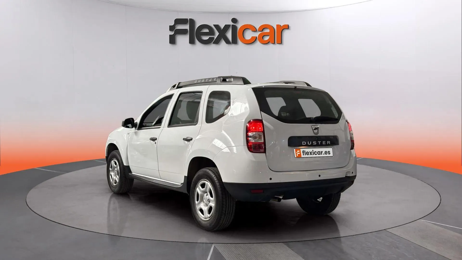 Dacia Duster Comfort 1.6 4x2 18 - foto 4