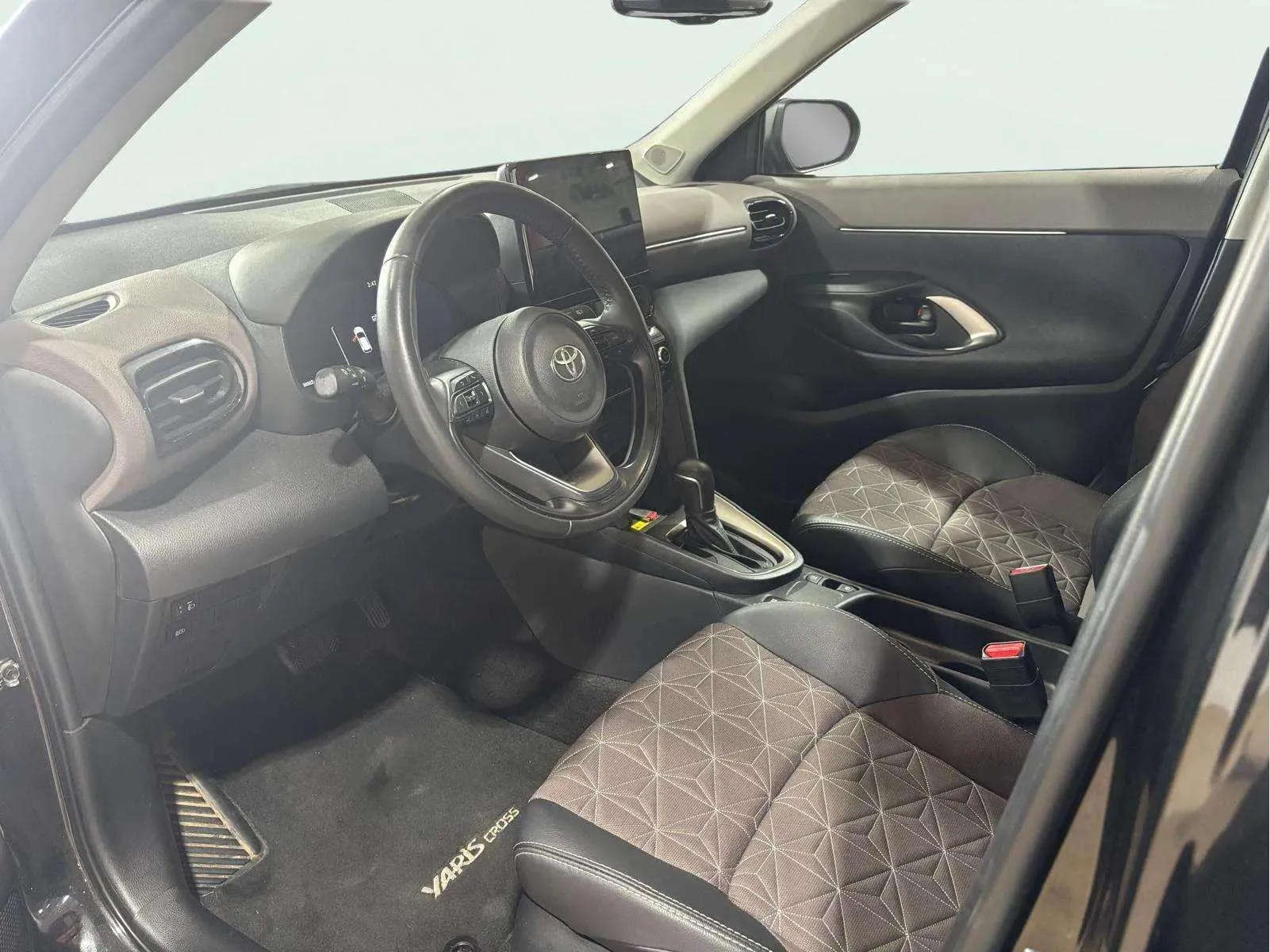 Toyota Yaris Cross 1.5 130H Active Plus - foto 11