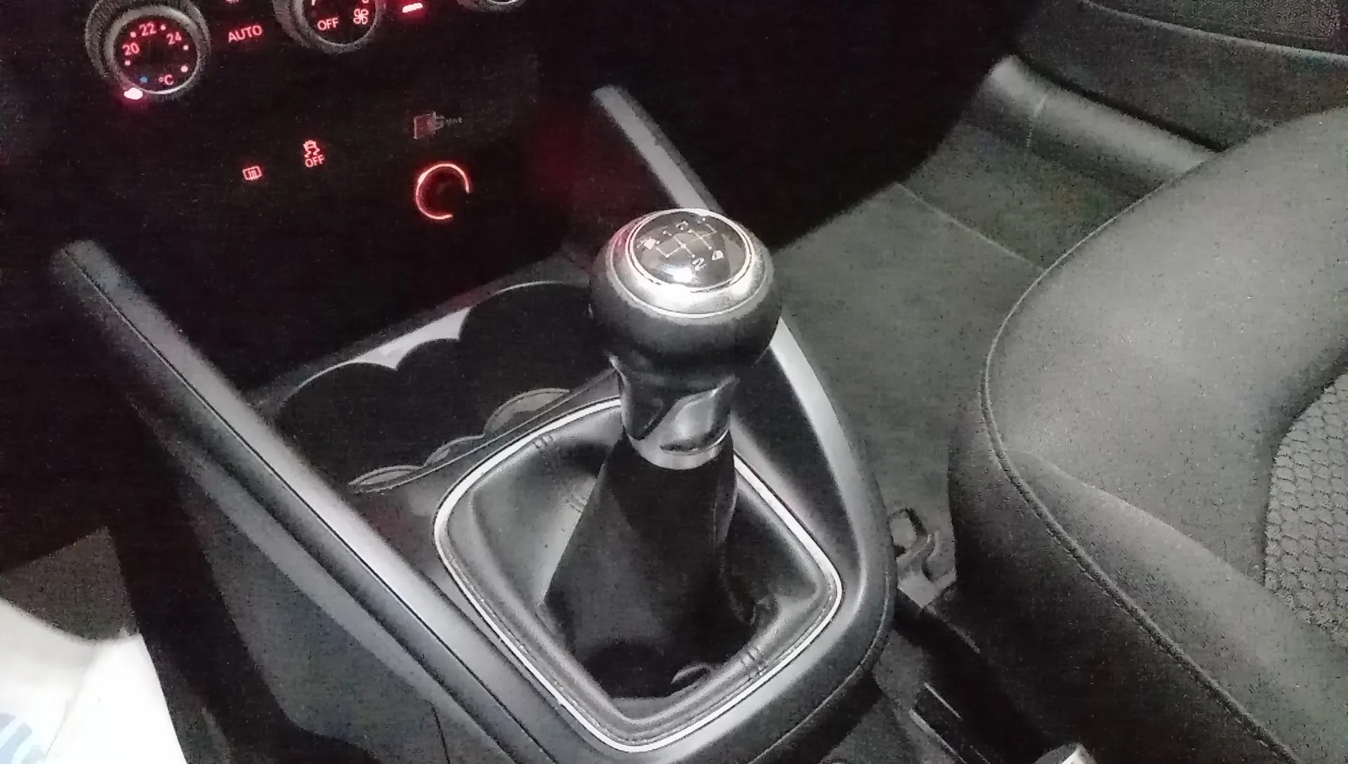 Audi A1 Active Kit 1.0 TFSI - foto 19