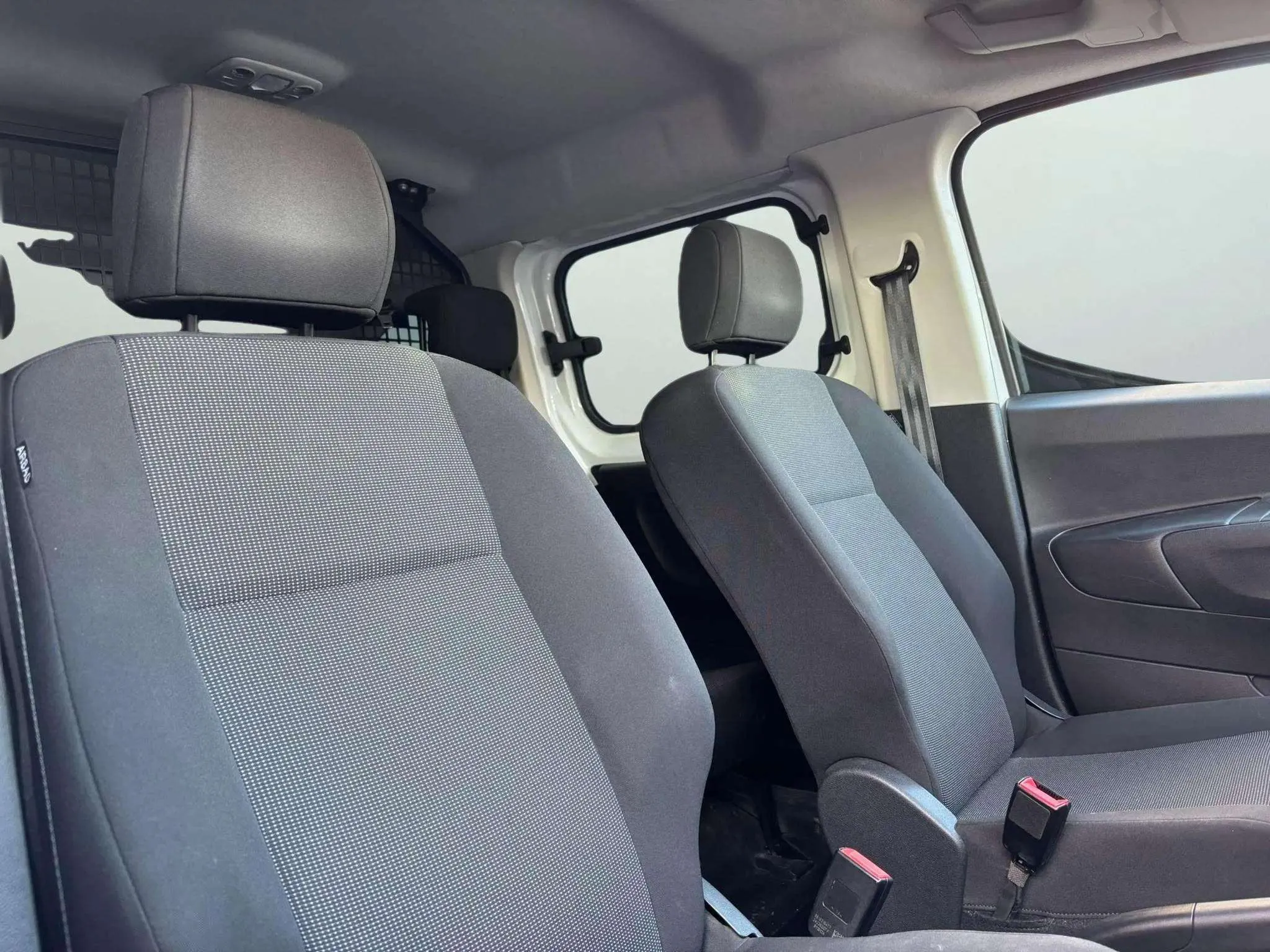 Peugeot Rifter Allure BlueHDi 100 - foto 9