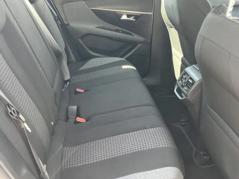 Peugeot 3008 1.5 BlueHDi Active Pack - foto 32